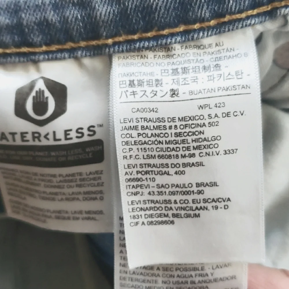 Levi's 502 Taper Blue Jeans  Size: W32 L30